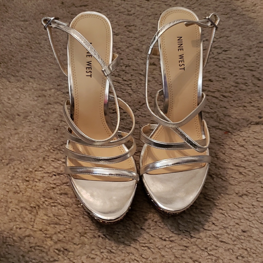 Shoes - Picture 2 of 2